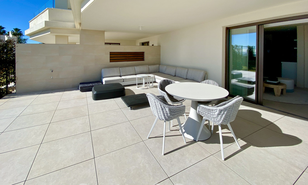 Appartement moderne avec jardin à vendre avec vue sur la mer dans un complexe balnéaire de luxe sur le nouveau Golden Mile, Marbella – Estepona 63415