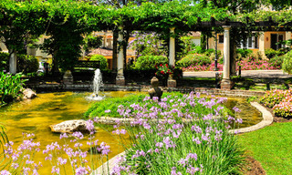 Spacieux appartement de luxe, situé dans une résidence privée exclusive en bordure de golf, à vendre à Nueva Andalucia, Marbella 63256 