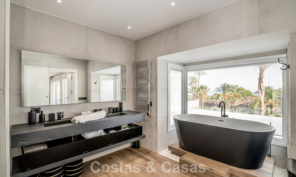 Villa de luxe contemporaine rénovée à vendre avec vue sur la mer à Sierra Blanca sur le Golden Mile de Marbella 63537