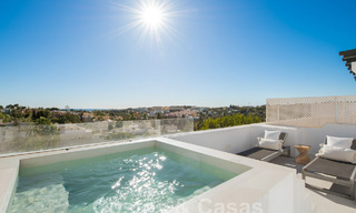 Luxueux penthouse avec vue sur la mer à vendre au cœur de la vallée du golf de Nueva Andalucia, Marbella 63470 