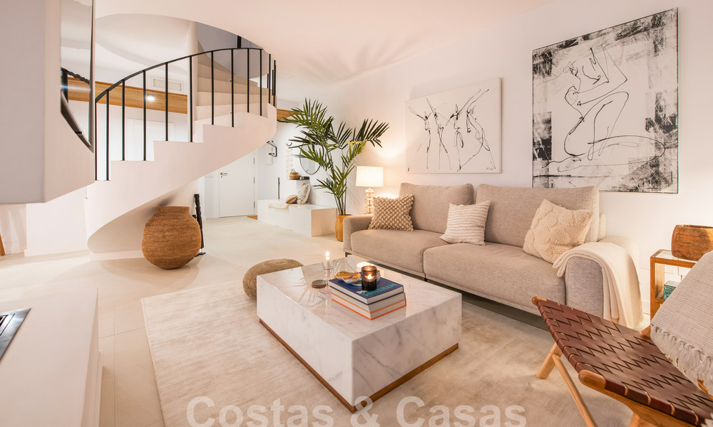 Luxueux penthouse avec vue sur la mer à vendre au cœur de la vallée du golf de Nueva Andalucia, Marbella 63475