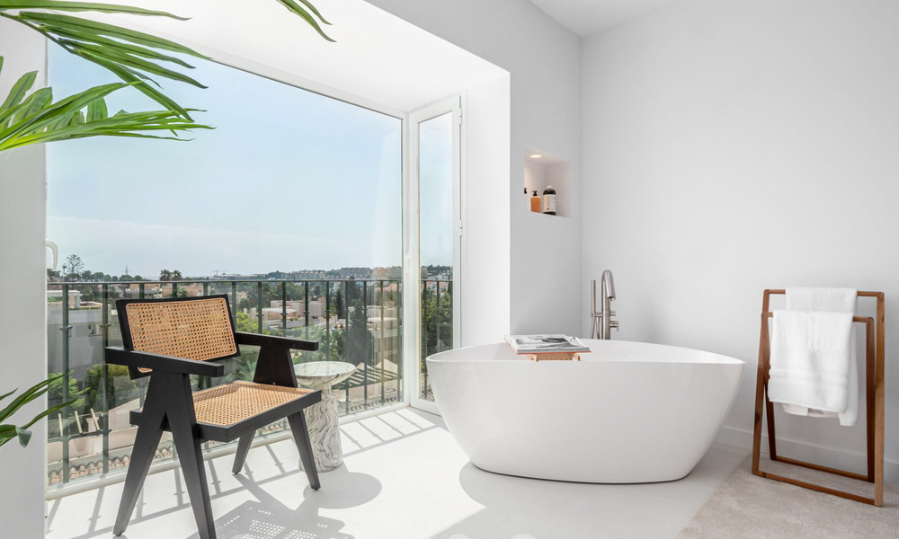 Luxueux penthouse avec vue sur la mer à vendre au cœur de la vallée du golf de Nueva Andalucia, Marbella 63480