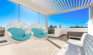 Penthouse moderne près de la mer avec 3 chambres à vendre dans un complexe contemporain à San Pedro, Marbella 63632 