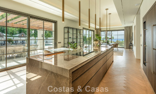 Spacieuse villa de luxe à vendre avec vue sur la mer et commodités 5 étoiles sur le Golden Mile de Marbella 63642 
