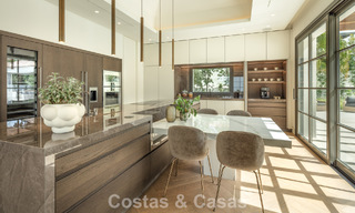 Spacieuse villa de luxe à vendre avec vue sur la mer et commodités 5 étoiles sur le Golden Mile de Marbella 63645 