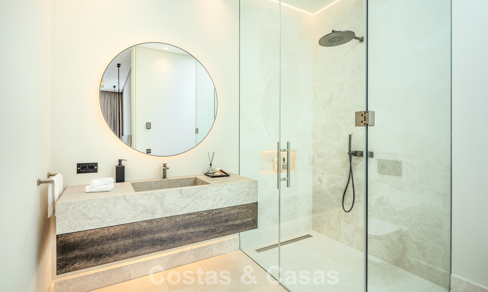 Spacieuse villa de luxe à vendre avec vue sur la mer et commodités 5 étoiles sur le Golden Mile de Marbella 63673