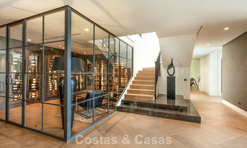 Spacieuse villa de luxe à vendre avec vue sur la mer et commodités 5 étoiles sur le Golden Mile de Marbella 63684