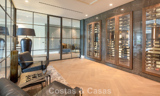 Spacieuse villa de luxe à vendre avec vue sur la mer et commodités 5 étoiles sur le Golden Mile de Marbella 63695 