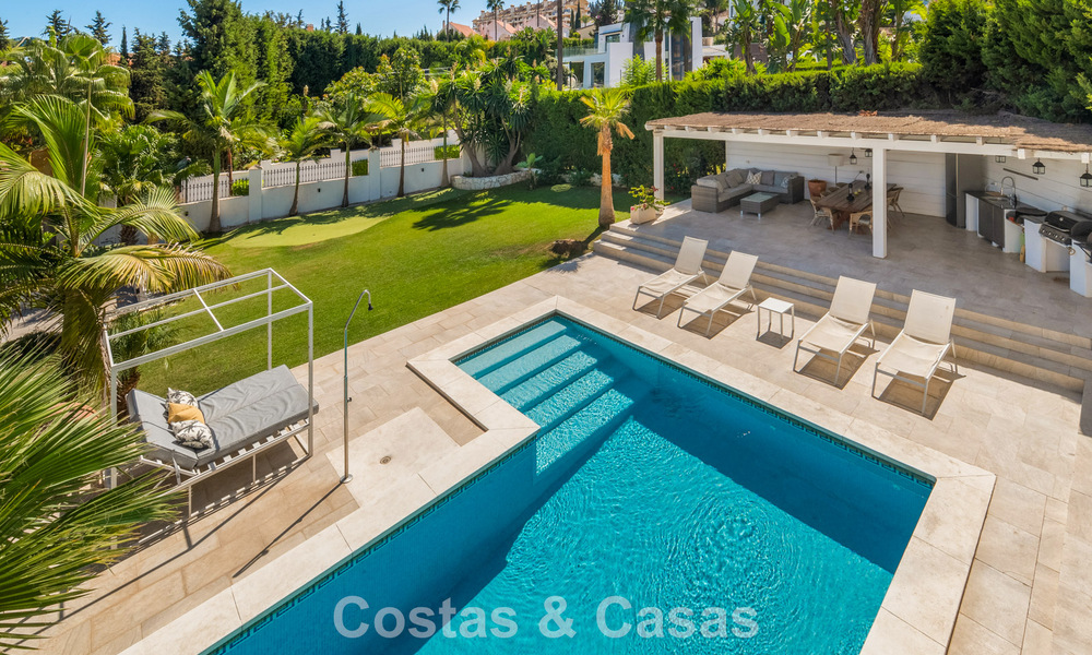 Villa de luxe méditerranéenne contemporaine à vendre dans un quartier résidentiel privilégié à Nueva Andalucia, Marbella 63612