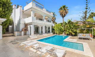Villa de luxe méditerranéenne contemporaine à vendre dans un quartier résidentiel privilégié à Nueva Andalucia, Marbella 63617 