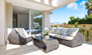 Villa neuve moderne à vendre à quelques pas de la plage et de toutes les commodités à San Pedro, Marbella 66983 