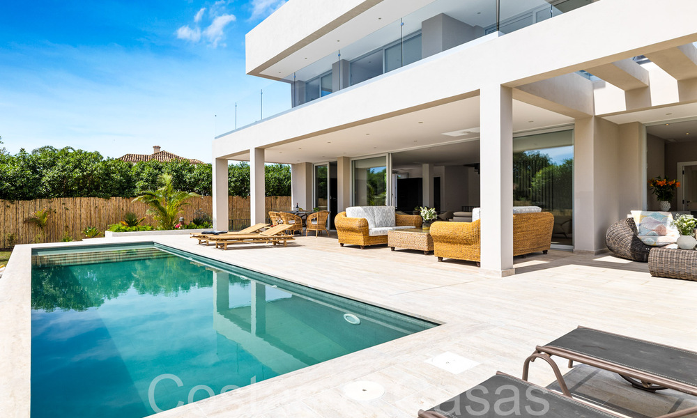 Villa neuve moderne à vendre à quelques pas de la plage et de toutes les commodités à San Pedro, Marbella 66992