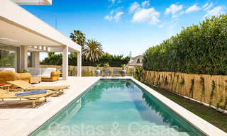 Villa neuve moderne à vendre à quelques pas de la plage et de toutes les commodités à San Pedro, Marbella 66993 
