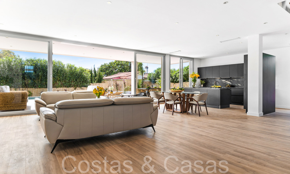 Villa neuve moderne à vendre à quelques pas de la plage et de toutes les commodités à San Pedro, Marbella 66996