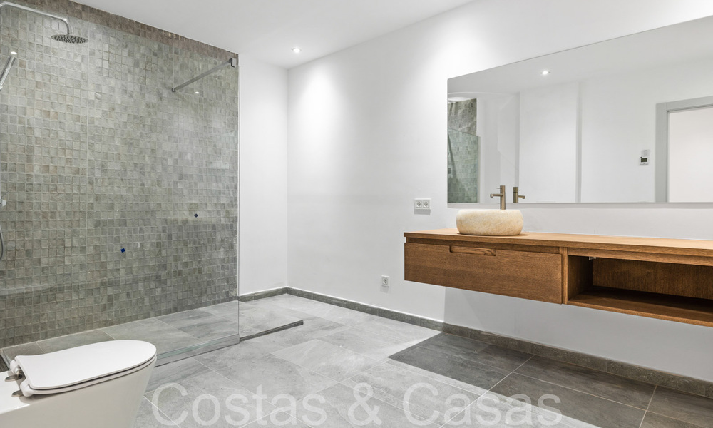 Villa neuve moderne à vendre à quelques pas de la plage et de toutes les commodités à San Pedro, Marbella 67031