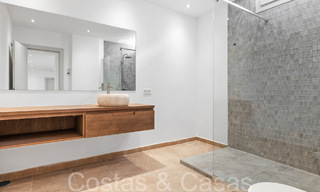 Villa neuve moderne à vendre à quelques pas de la plage et de toutes les commodités à San Pedro, Marbella 67039 