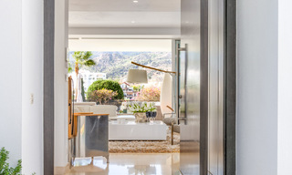 Villa de luxe moderniste à vendre dans un quartier naturel très recherché à l'est du centre de Marbella 63809 