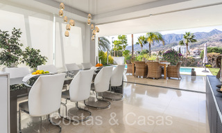 Villa de luxe moderniste à vendre dans un quartier naturel très recherché à l'est du centre de Marbella 63811 