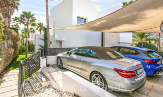 Villa de luxe moderniste à vendre dans un quartier naturel très recherché à l'est du centre de Marbella 63815 