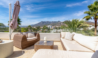 Villa de luxe moderniste à vendre dans un quartier naturel très recherché à l'est du centre de Marbella 63819 