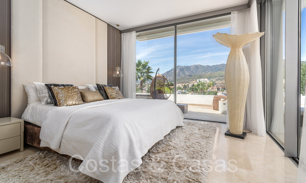 Villa de luxe moderniste à vendre dans un quartier naturel très recherché à l'est du centre de Marbella 63822