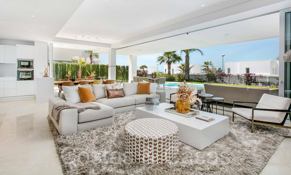 Villa contemporaine de luxe à vendre, dans une urbanisation privilégiée et sécurisée à l'est de Marbella 63831