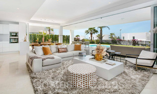 Villa contemporaine de luxe à vendre, dans une urbanisation privilégiée et sécurisée à l'est de Marbella 63831 