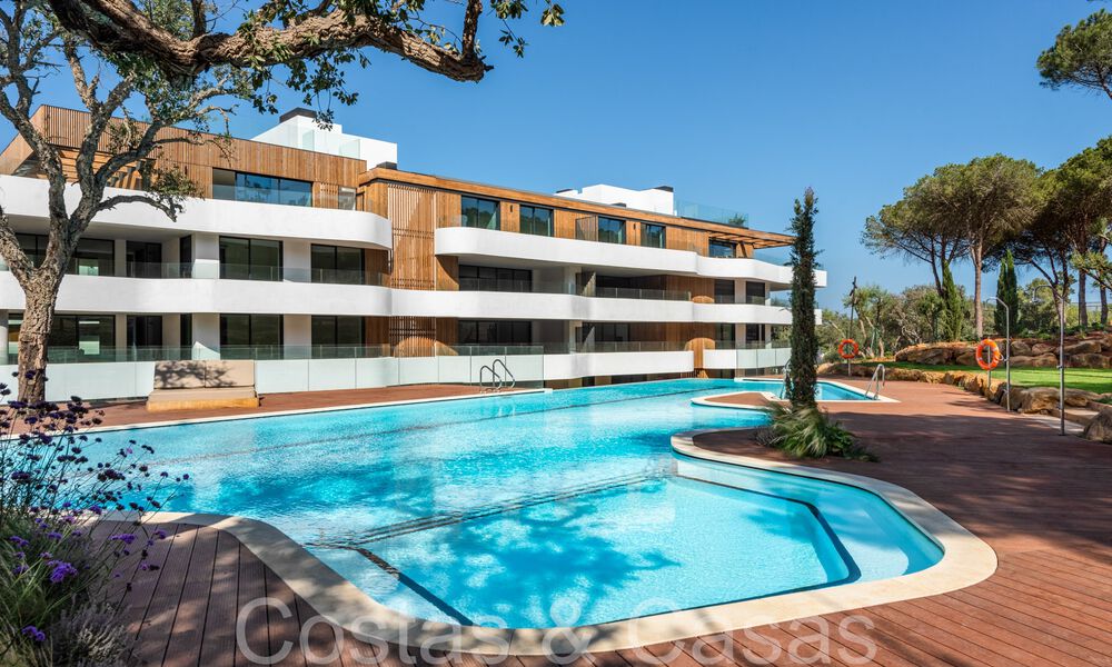 Appartements neufs, durables et luxueux à vendre dans la communauté sécurisée de Sotogrande, Costa del Sol 63836