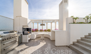 Penthouse exclusif avec piscine privée et vue panoramique sur la mer à vendre dans un complexe méditerranéen sur le Golden Mile de Marbella 63924 