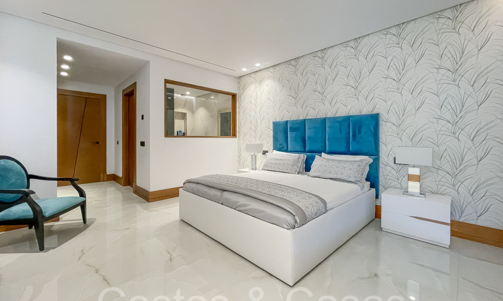 Villa design sophistiquée à vendre au bord d'un terrain de golf dans un complexe prestigieux à Sotogrande - San Roque, Costa del Sol 63990