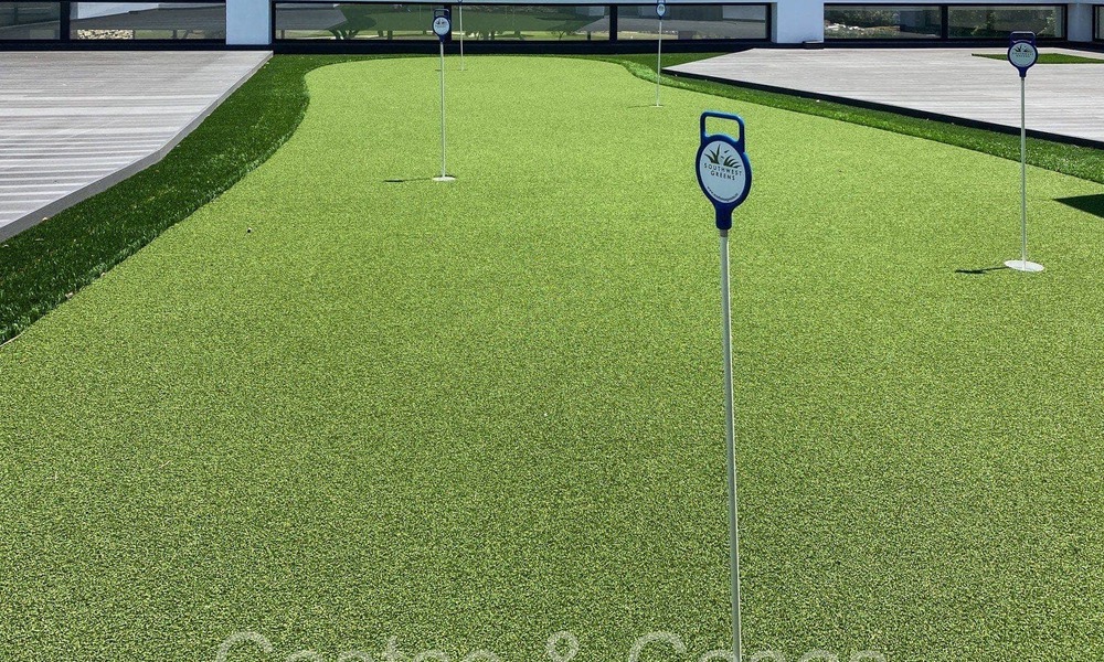 Villa design sophistiquée à vendre au bord d'un terrain de golf dans un complexe prestigieux à Sotogrande - San Roque, Costa del Sol 64005