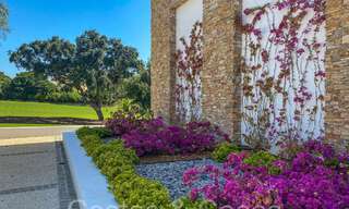 Villa design sophistiquée à vendre au bord d'un terrain de golf dans un complexe prestigieux à Sotogrande - San Roque, Costa del Sol 64007 