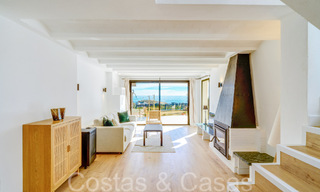 Villa méditerranéenne à vendre sur une plage renommée près du centre d'Estepona 64028 