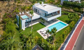 Villa de luxe supérieure à l'architecture moderne à vendre à deux pas de la vallée du golf de Nueva Andalucia, Marbella 64175 