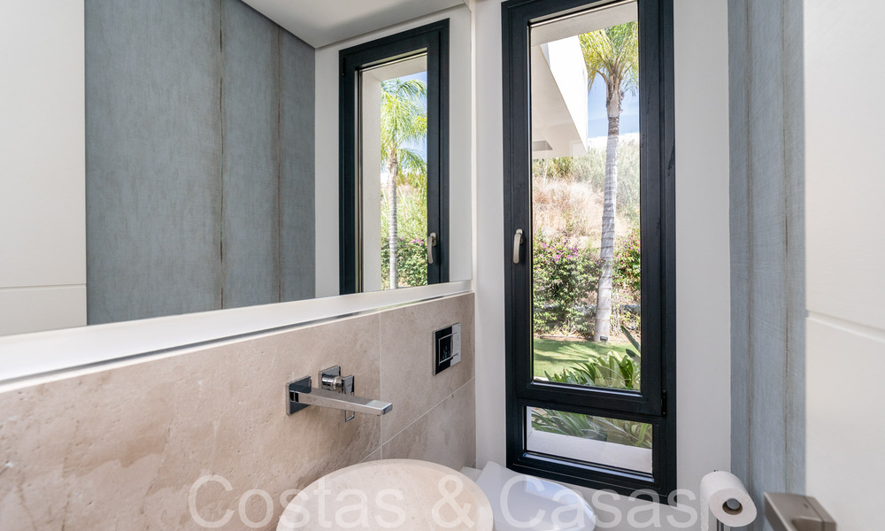 Villa de luxe supérieure à l'architecture moderne à vendre à deux pas de la vallée du golf de Nueva Andalucia, Marbella 64179