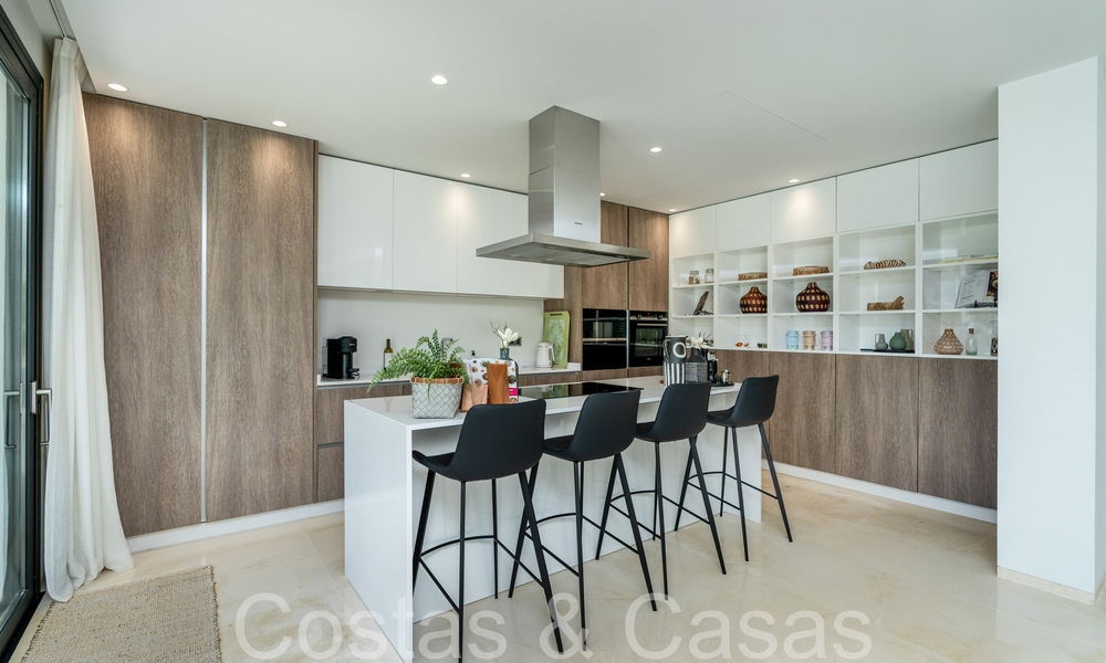 Villa de luxe supérieure à l'architecture moderne à vendre à deux pas de la vallée du golf de Nueva Andalucia, Marbella 64195