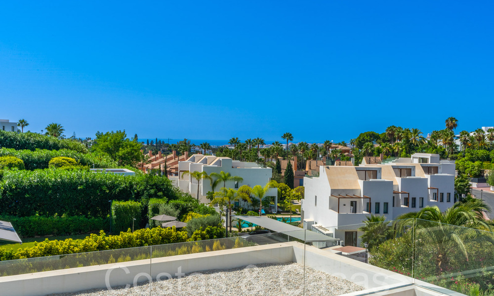 Villa de luxe supérieure à l'architecture moderne à vendre à deux pas de la vallée du golf de Nueva Andalucia, Marbella 64201
