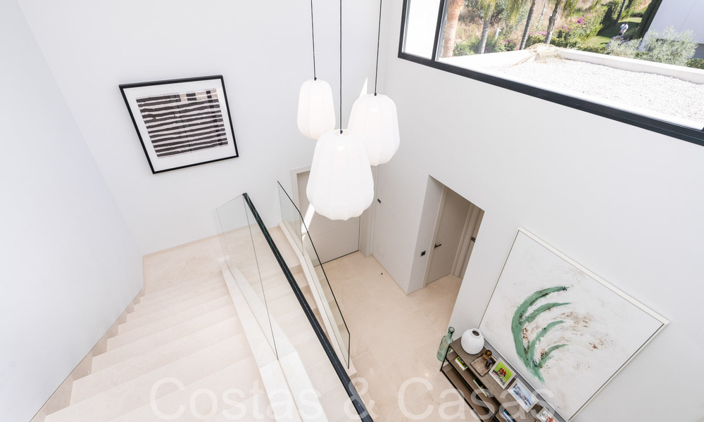 Villa de luxe supérieure à l'architecture moderne à vendre à deux pas de la vallée du golf de Nueva Andalucia, Marbella 64213
