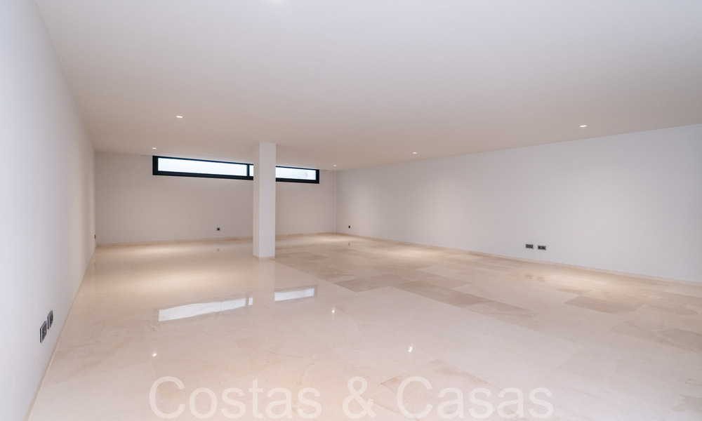 Villa de luxe supérieure à l'architecture moderne à vendre à deux pas de la vallée du golf de Nueva Andalucia, Marbella 64231
