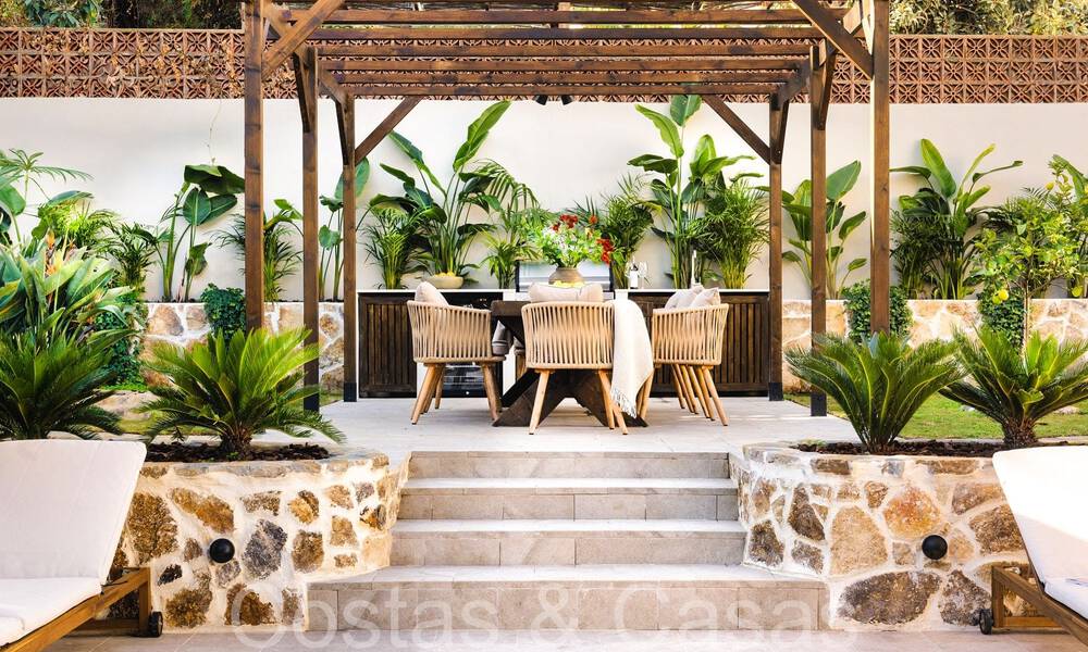 Villa de luxe méditerranéenne avec logement d'invités séparée à vendre à Nueva Andalucia, Marbella 64417