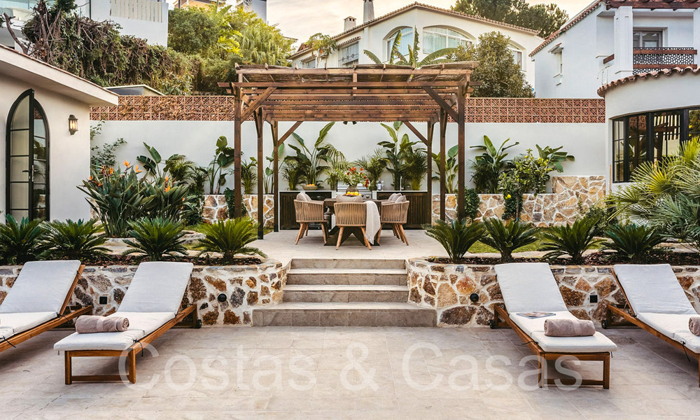 Villa de luxe méditerranéenne avec logement d'invités séparée à vendre à Nueva Andalucia, Marbella 64425