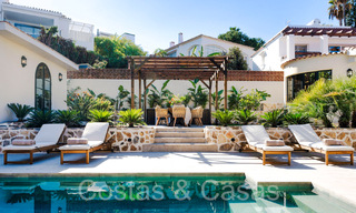 Villa de luxe méditerranéenne avec logement d'invités séparée à vendre à Nueva Andalucia, Marbella 64434 