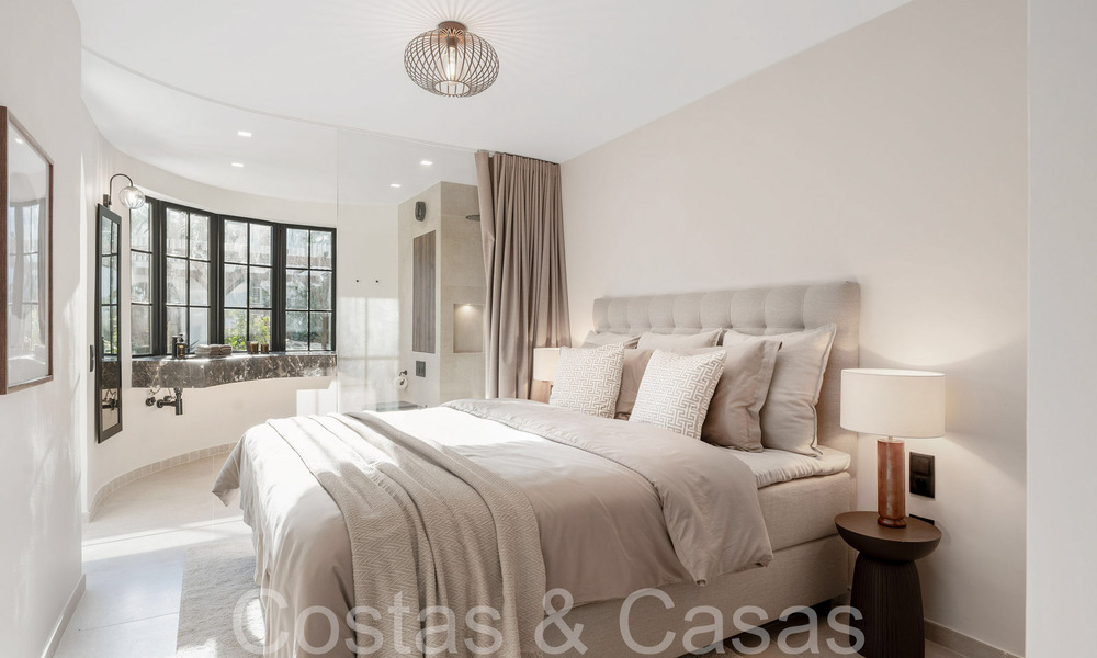 Villa de luxe méditerranéenne avec logement d'invités séparée à vendre à Nueva Andalucia, Marbella 64450