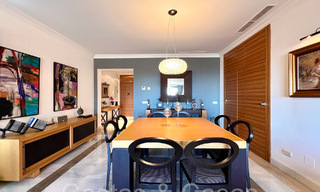 Penthouse prêt à emménager à vendre avec de magnifiques vues sur la mer à Benahavis - Marbella 64307 