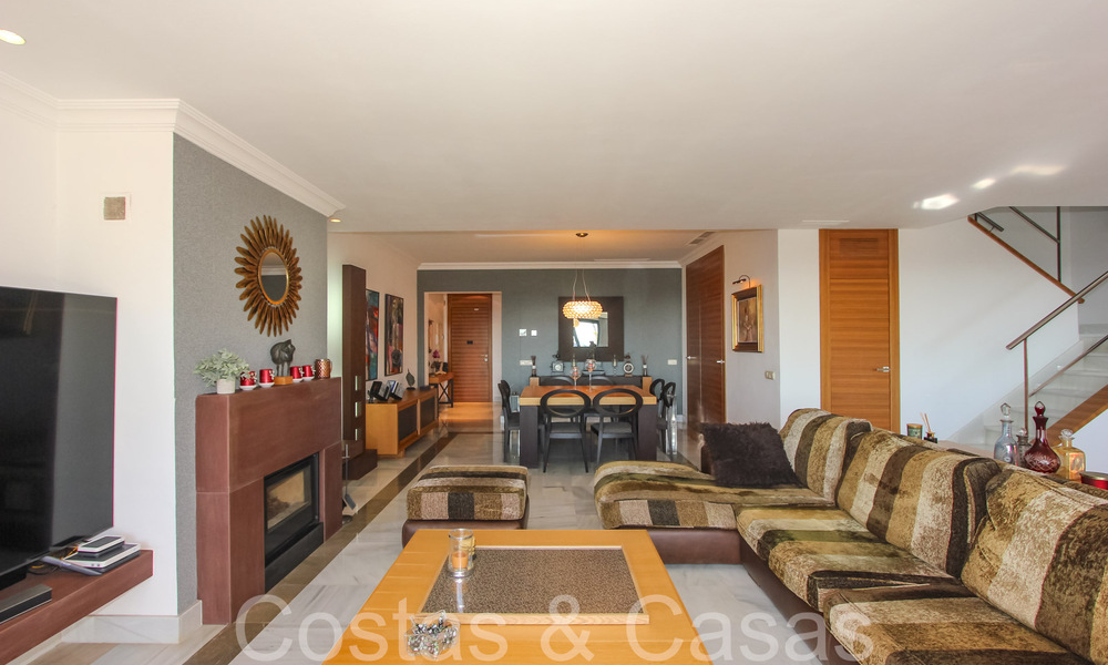 Penthouse de 3 chambres prêt à emménager à vendre avec de magnifiques vues sur la mer à Benahavis - Marbella 64316