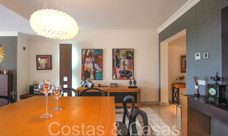 Penthouse de 3 chambres prêt à emménager à vendre avec de magnifiques vues sur la mer à Benahavis - Marbella 64317 