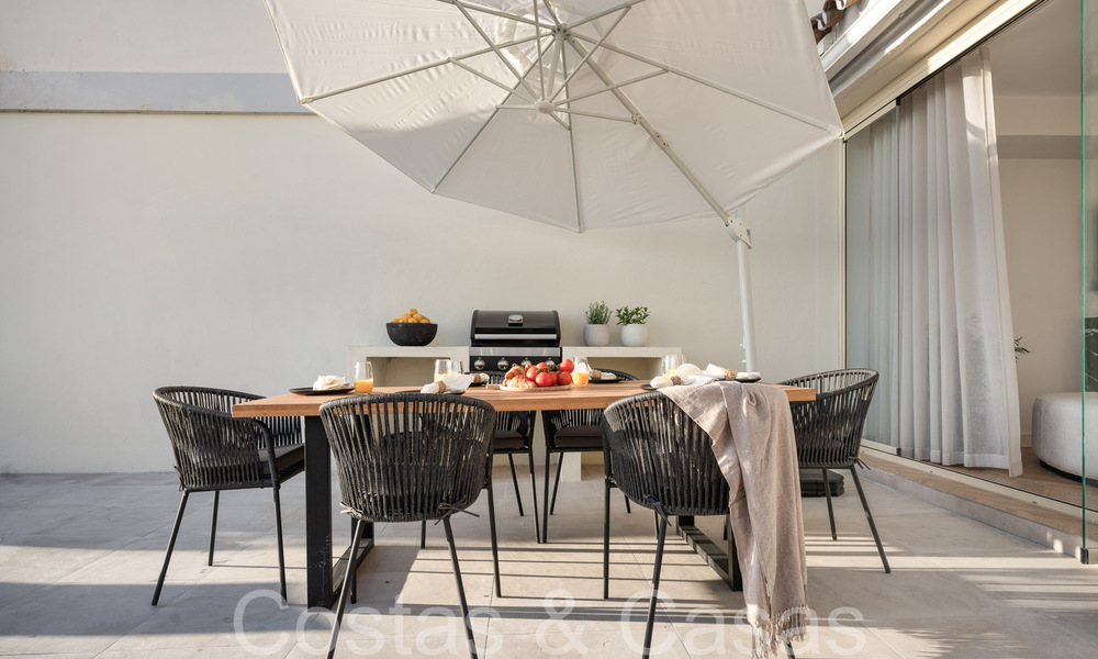 Appartement de luxe sophistiqué avec vue sur le lac, la montagne et la mer à vendre à Nueva Andalucia, Marbella 64464