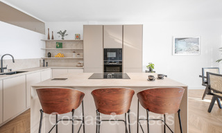 Appartement de luxe sophistiqué avec vue sur le lac, la montagne et la mer à vendre à Nueva Andalucia, Marbella 64491 