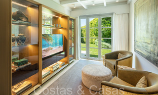 Superbe villa de luxe avec un style architectural méditerranéen moderne à vendre, première ligne de golf à Nueva Andalucia, Marbella 64508 