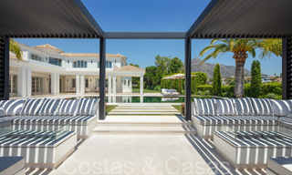 Superbe villa de luxe avec un style architectural méditerranéen moderne à vendre, première ligne de golf à Nueva Andalucia, Marbella 64521 